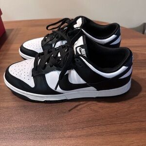 Nike Dunk Low Retro “Panda”